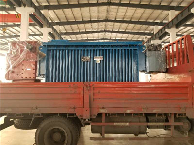 西安客戶專車(chē)來(lái)廠考察自提礦用變壓器